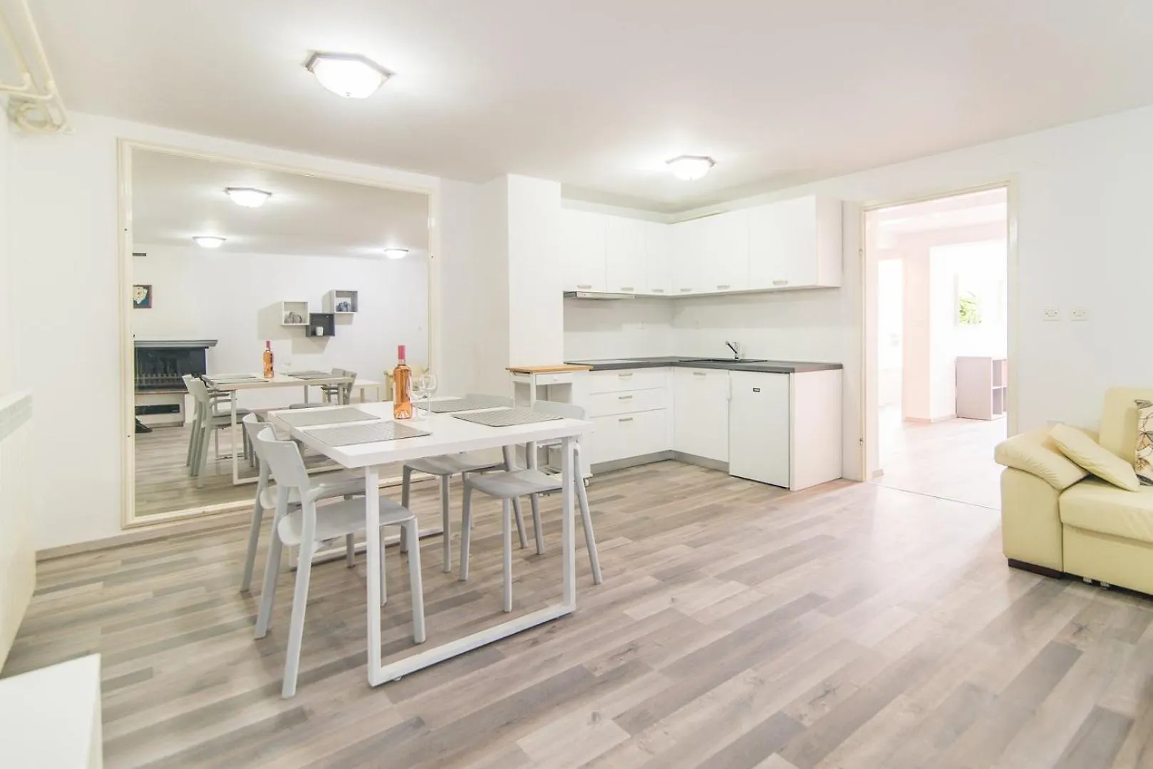 Apartment Complex Kampic Porec 3*,