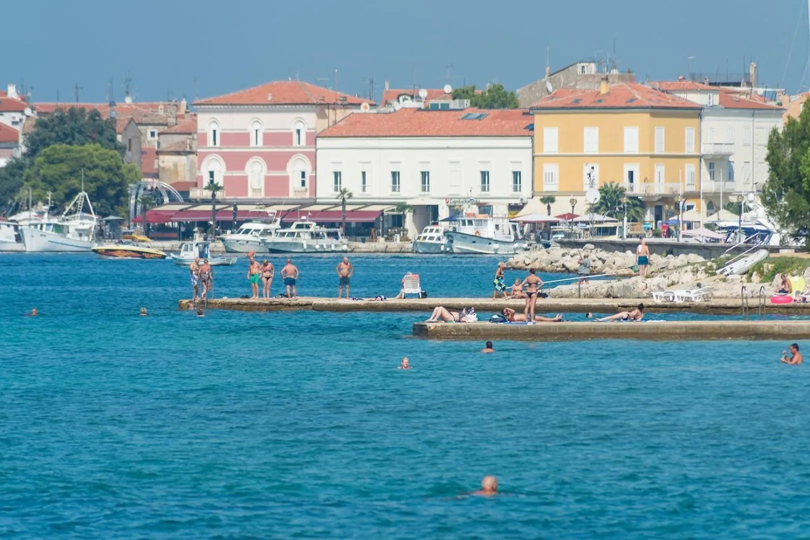 Apartment Complex Kampic Porec Guest house